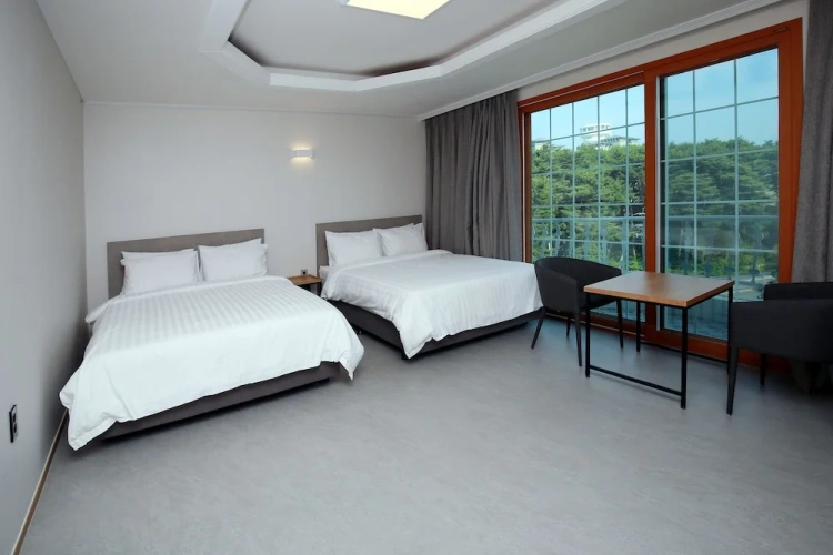 Deluxe Double Family room