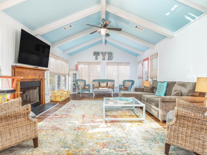 2 Bedrooms Cottage