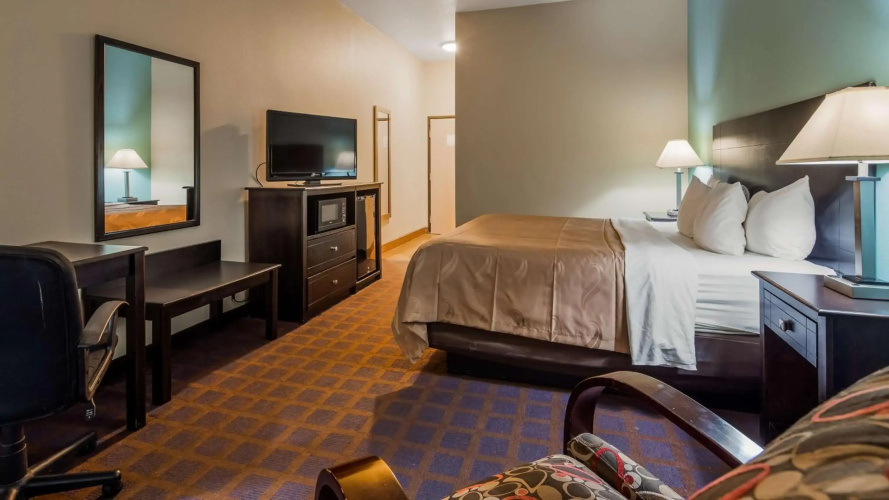 Quality Inn Blue Springs