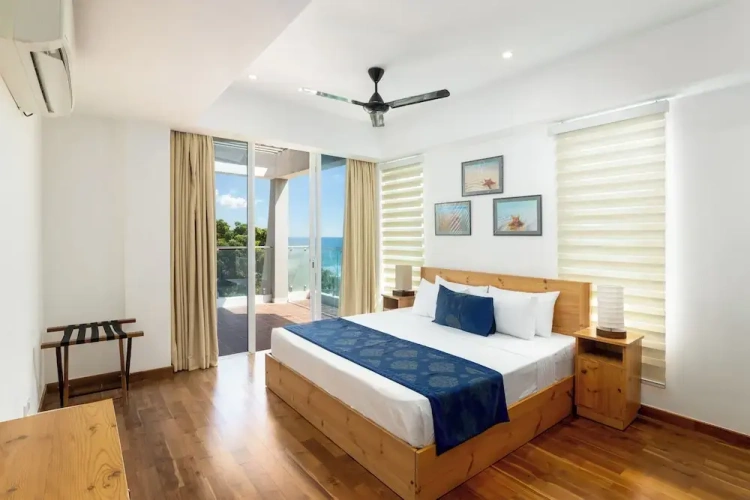 3 Bedrooms Executive Suite with ocean view