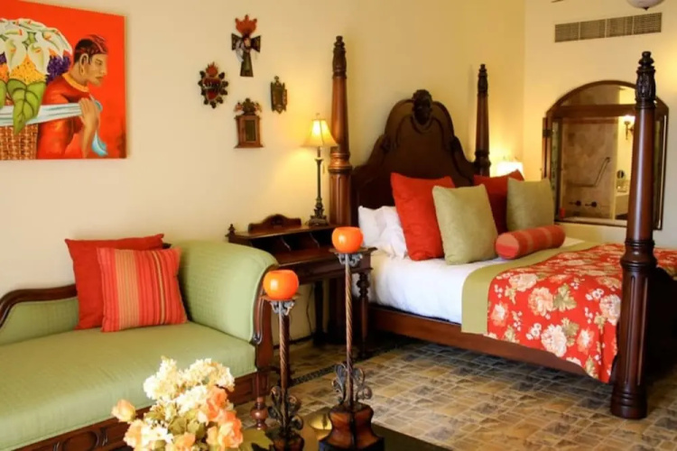 Unique Master 1 Bedroom Suite 1 King