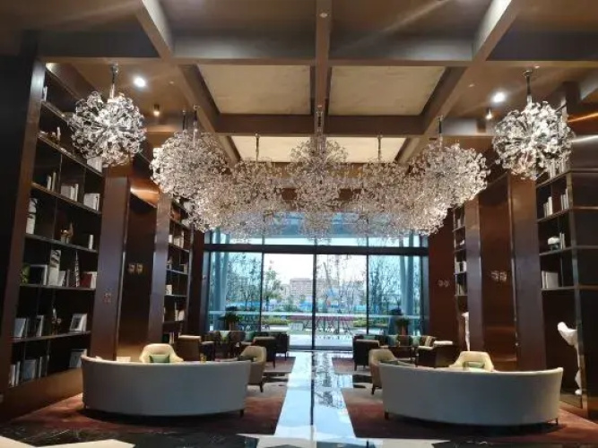 L+Snow Supreme Hotel