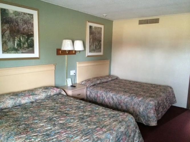 Hillcrest Motel