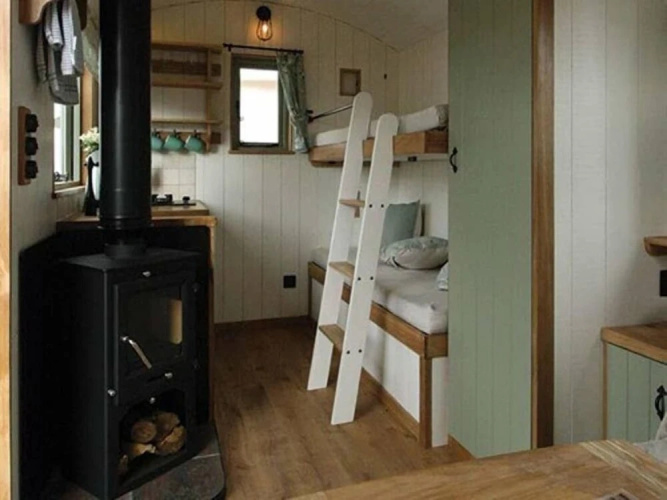 Rose Shepherds Hut