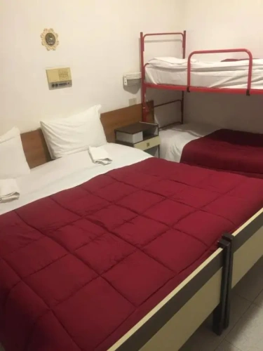 Economy Quadruple room