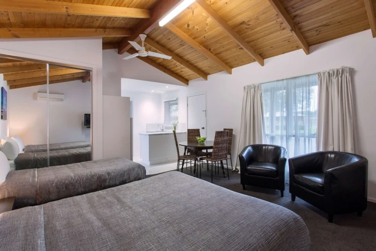 Standard Double room with view