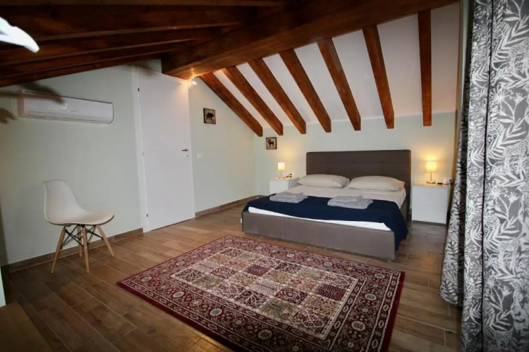 Katana suites beach