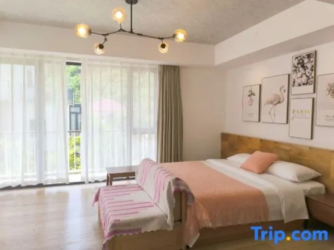 Standard Double room with balcony and with mountain view