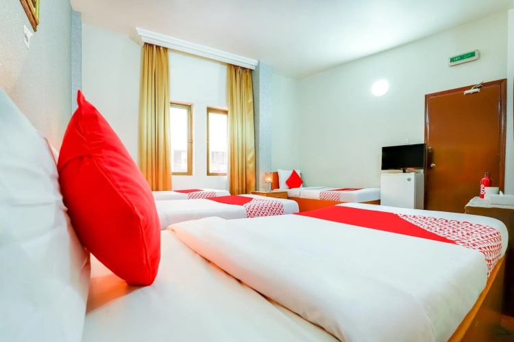 OYO 339 Vienna Hotel