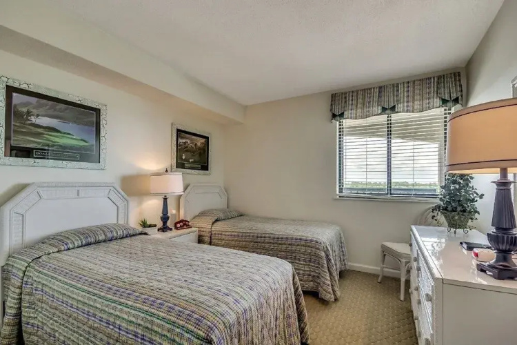 Ocean Bay Club - 807 by RedAwning