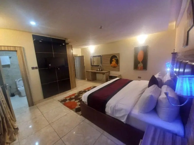 2 Bedrooms Deluxe Apartment