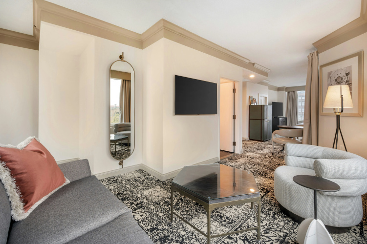 Omni Severin Hotel