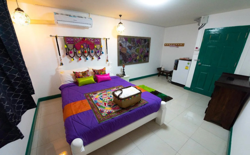 Yellow Lamoon Hotel