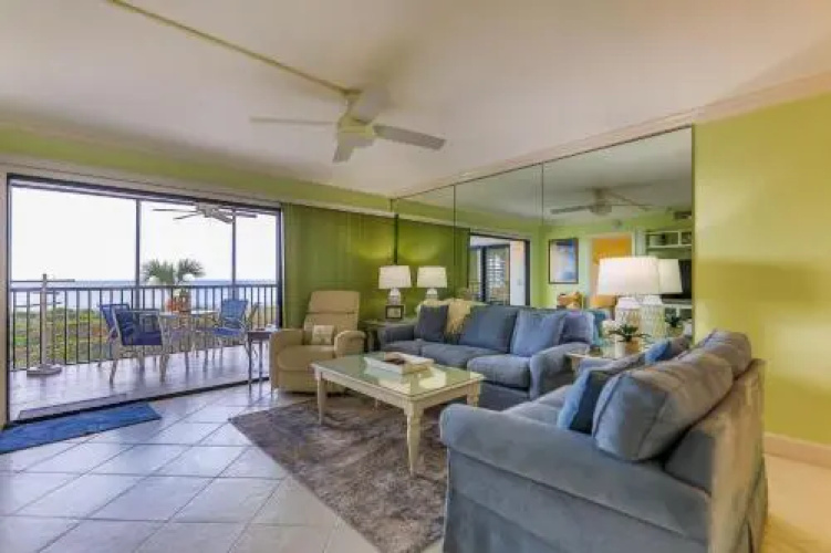 Tarpon Beach 305