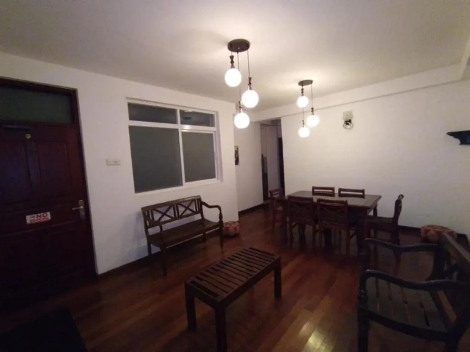 3 Bedrooms Apartment