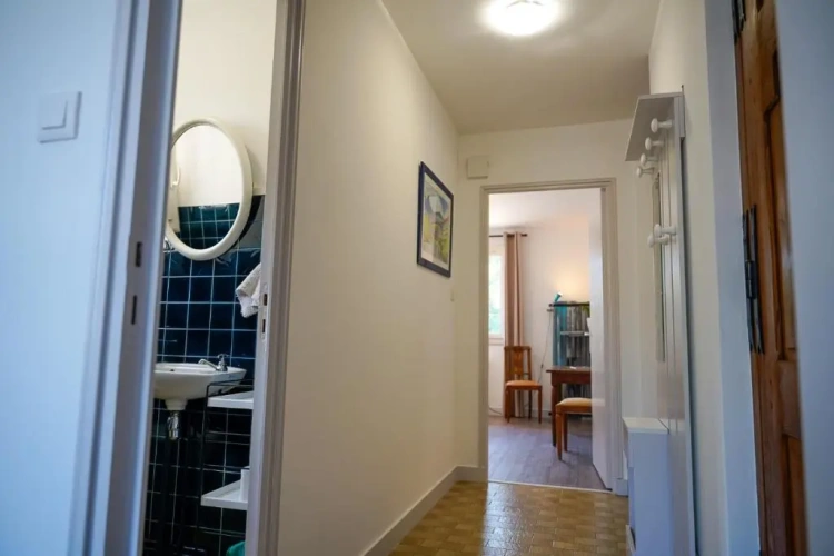 Standard Twin room with garden view