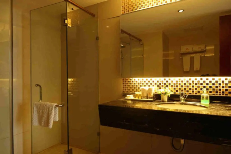Huagang International Hotel