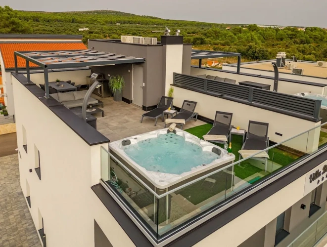 4 Bedrooms Villa with balcony and with sea view