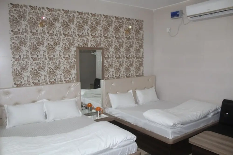 Standard Family room