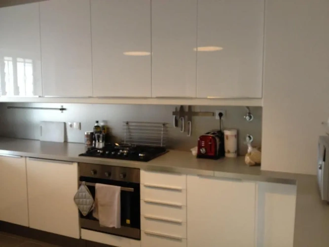 3 Bedrooms Apartment