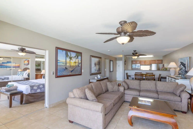 Beachfront Maui Penthouses
