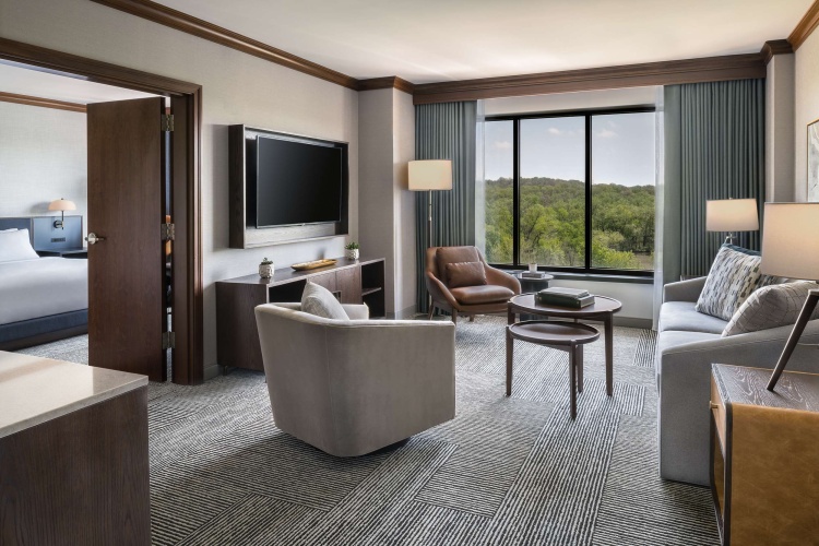 1 Bedroom Suite with river view