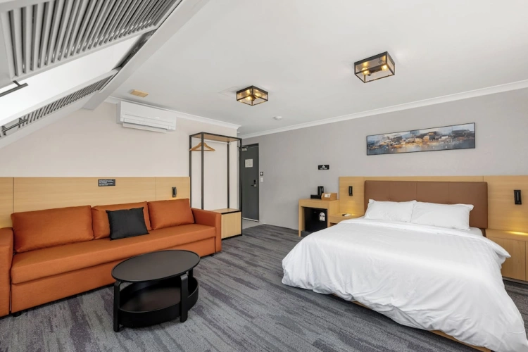 Deluxe Quadruple room