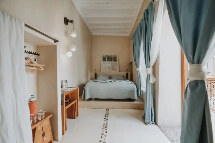 Standard room with balcony