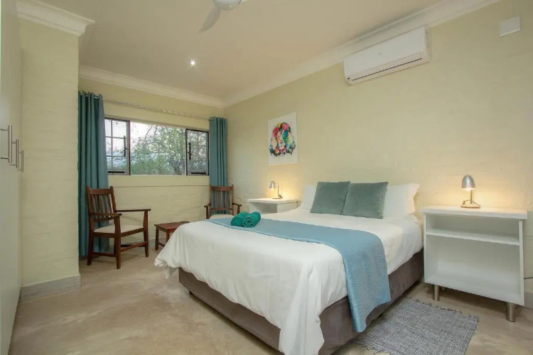 Kruger's Retreat House & Kruger's Rest Studio