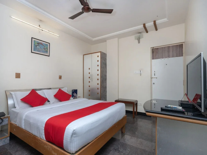 OYO 16890 Hotel Srm Central Park
