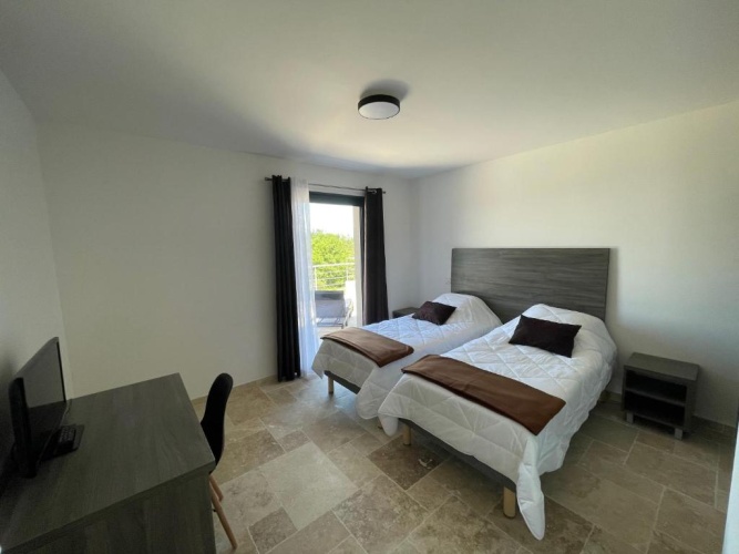 3 Bedrooms Villa