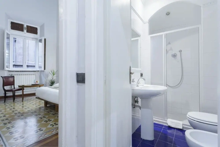 Standard Triple room