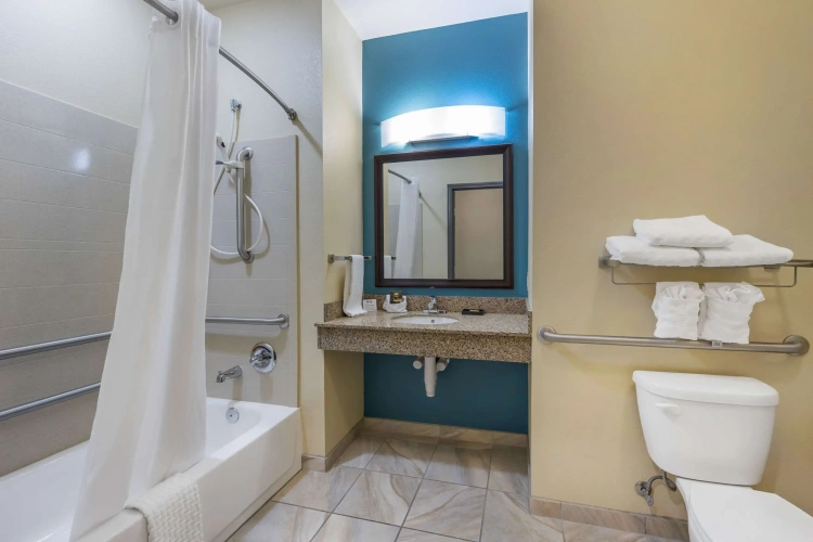 Quadruple Suite