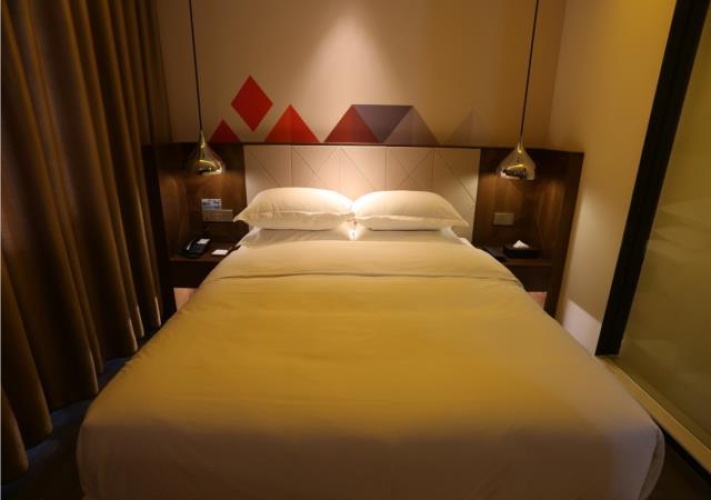 Standard Double room with lake view
