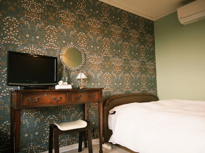 Standard Double room with partial sea view