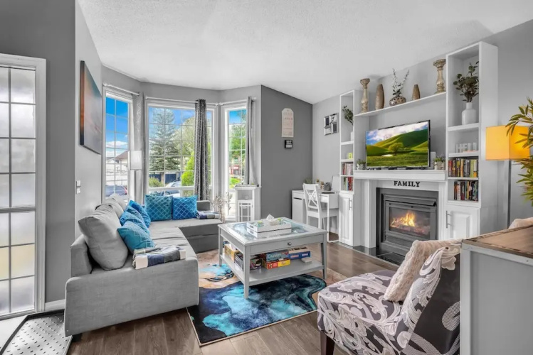 33 Executive Home A C Airport