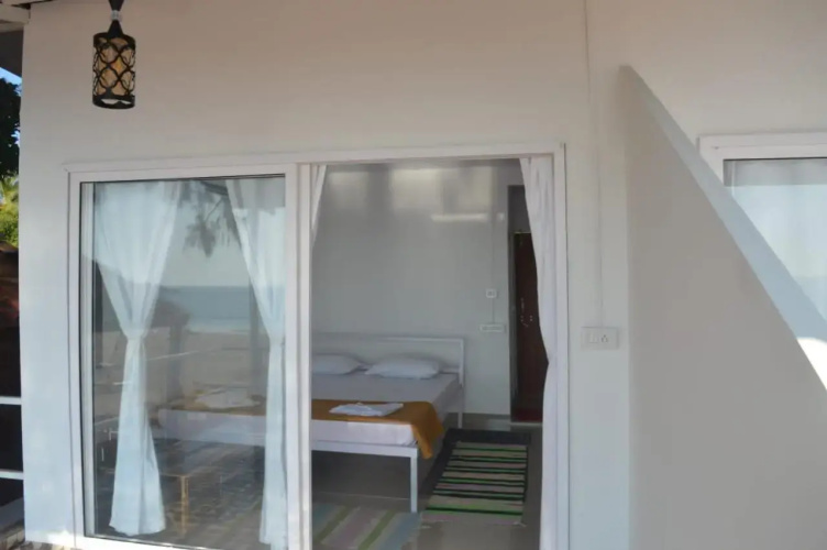 Funtastic Beach Huts Patnem