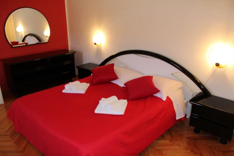 1 Bedroom Apartment with balcony and with sea view