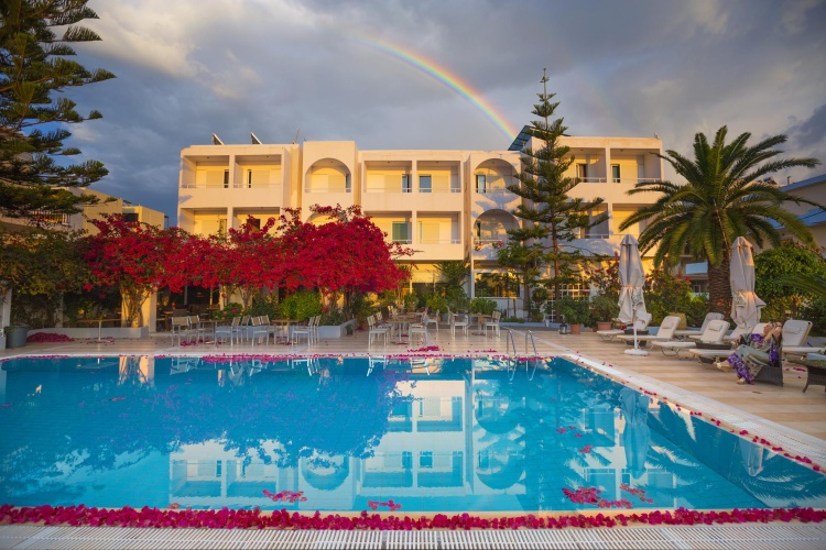 2 Bedrooms Suite with sea view