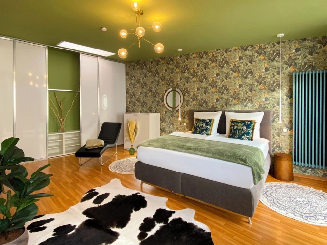 Deluxe Apartment