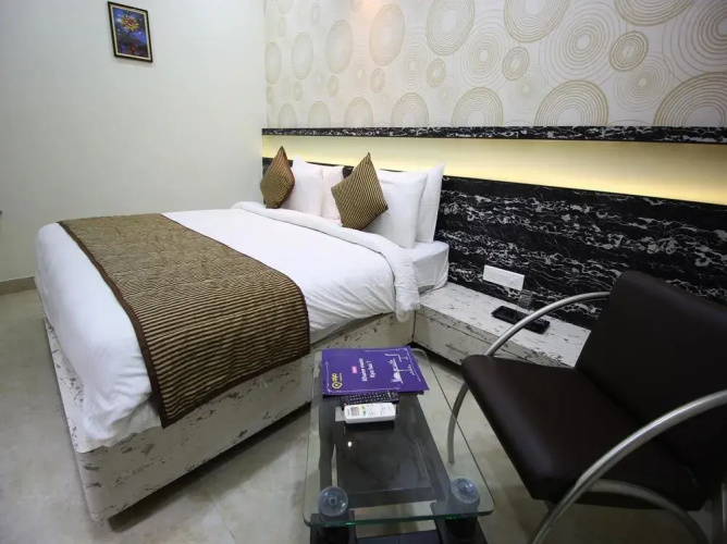 OYO 2456 Hotel Narayan Inn