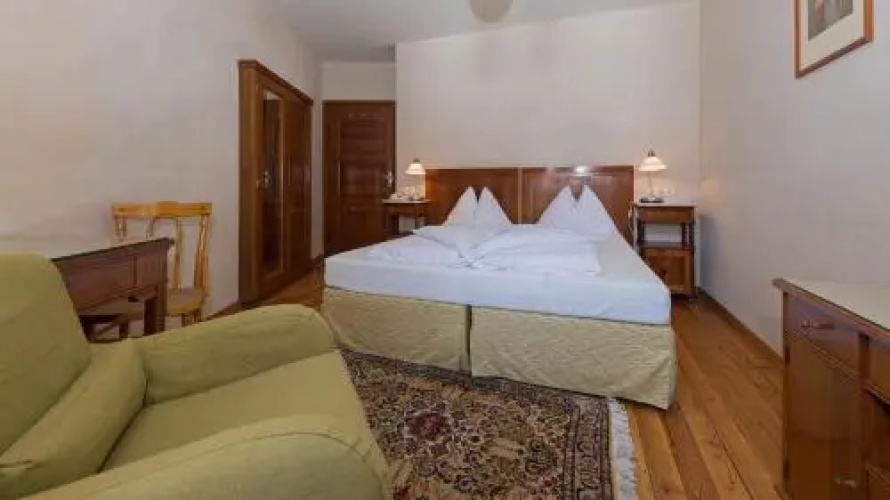 Hotel Lago di Braies