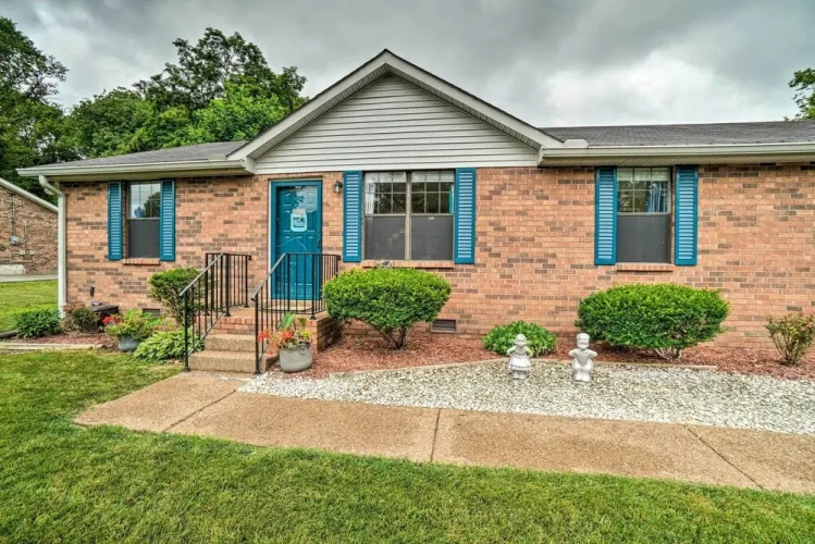 3 Bedrooms Cottage