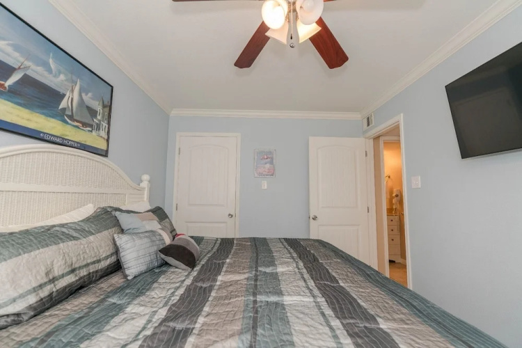 Beach Side 2 Bedroom Condo