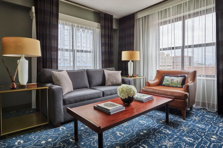 Double Suite