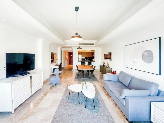 1BR North Residence with Beach Access