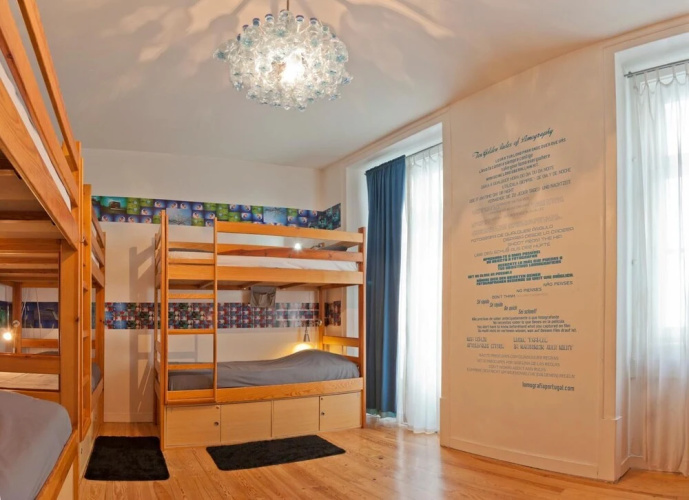Living Lounge Hostel