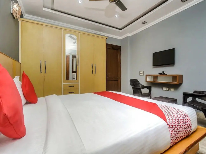 Glorious Stayz by OYO Rooms