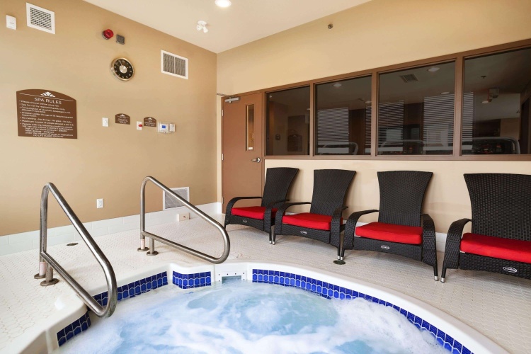 Microtel Inn & Suites by Wyndham Blackfalds Red Deer North photo 11