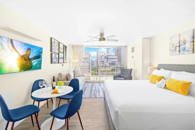 Ilikai Marina Studios by Midway Vacations